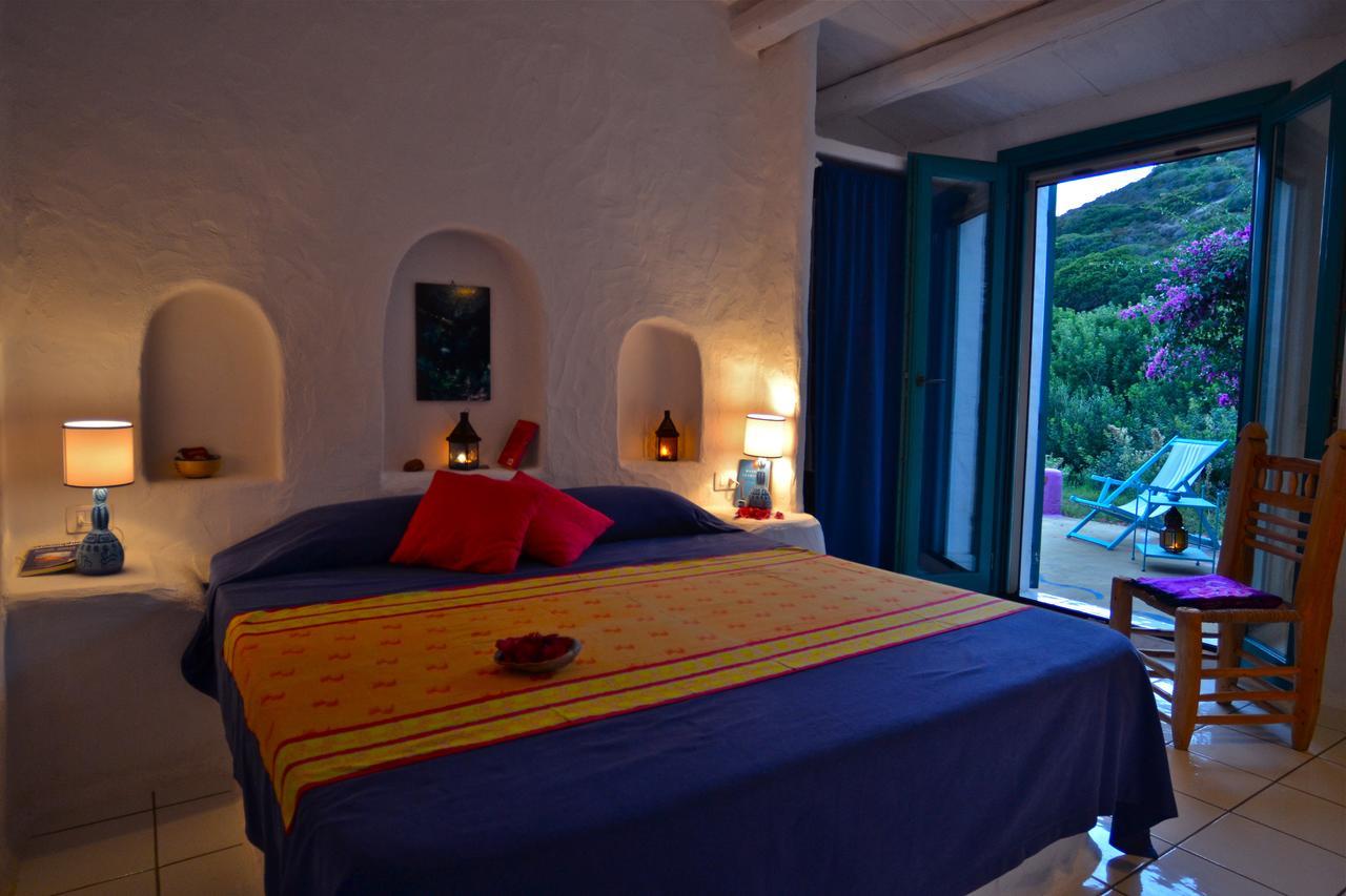 Bed and Breakfast Poecylia Carloforte  Exterior foto