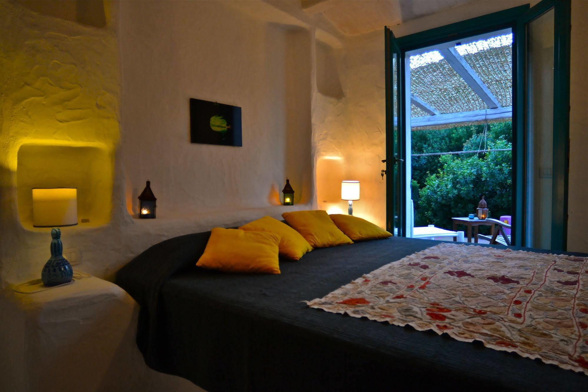 Bed and Breakfast Poecylia Carloforte  Exterior foto